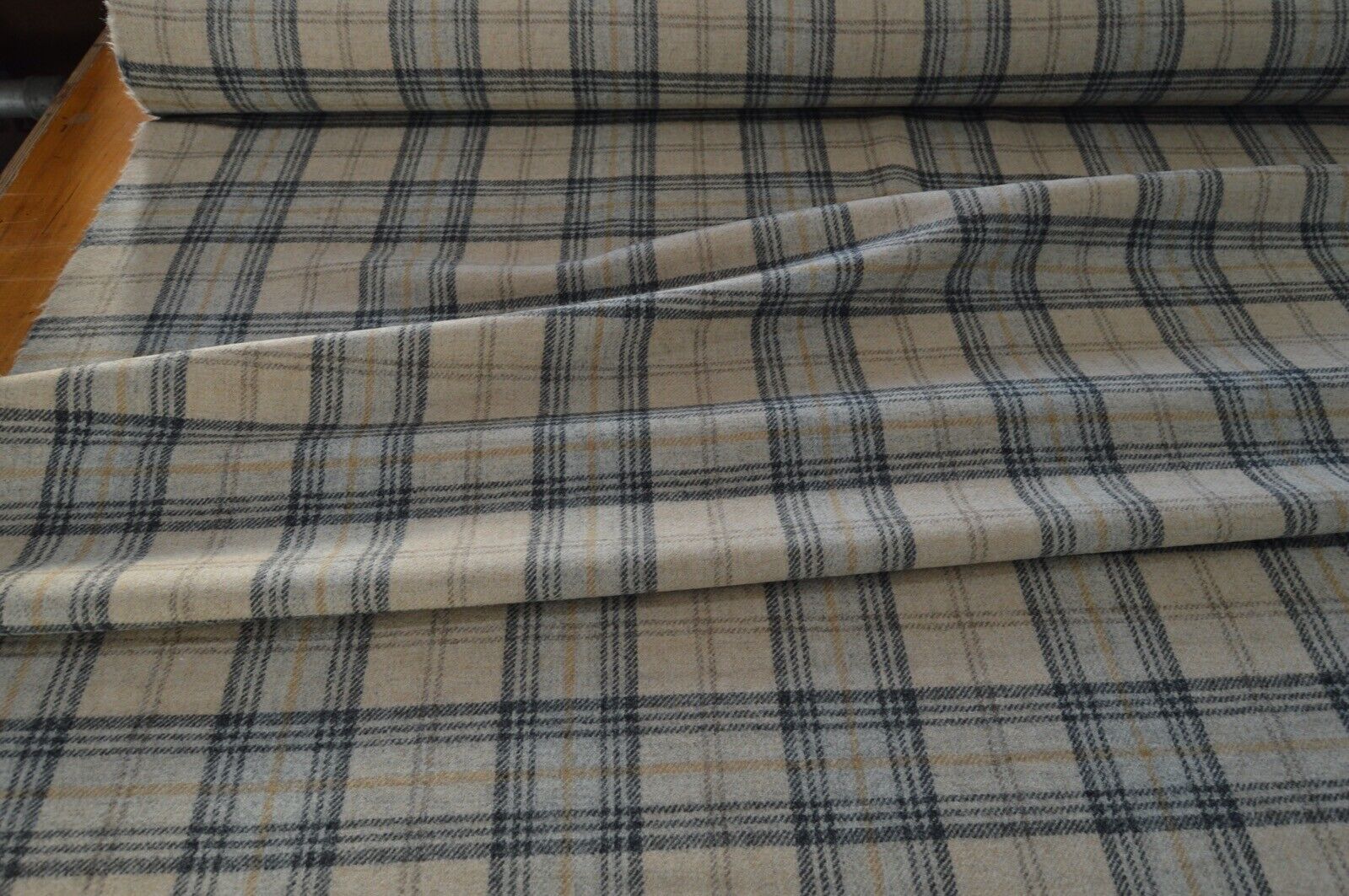 fabric wool upholstery Art of the loom Bamburgh check/ plaid 6.8 metre length