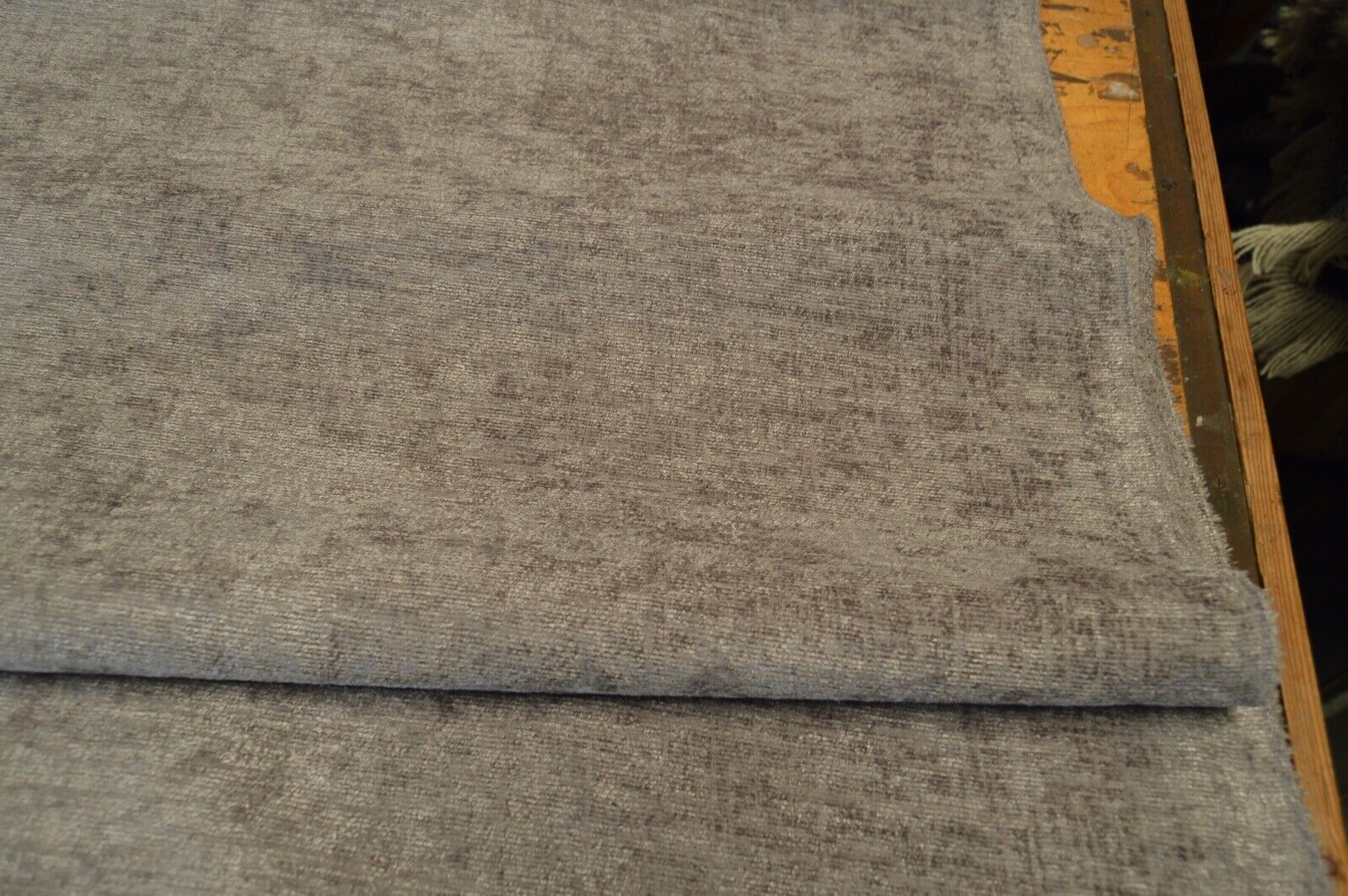 upholstery fabric Carlton plain silver chenille material robust - Image 4
