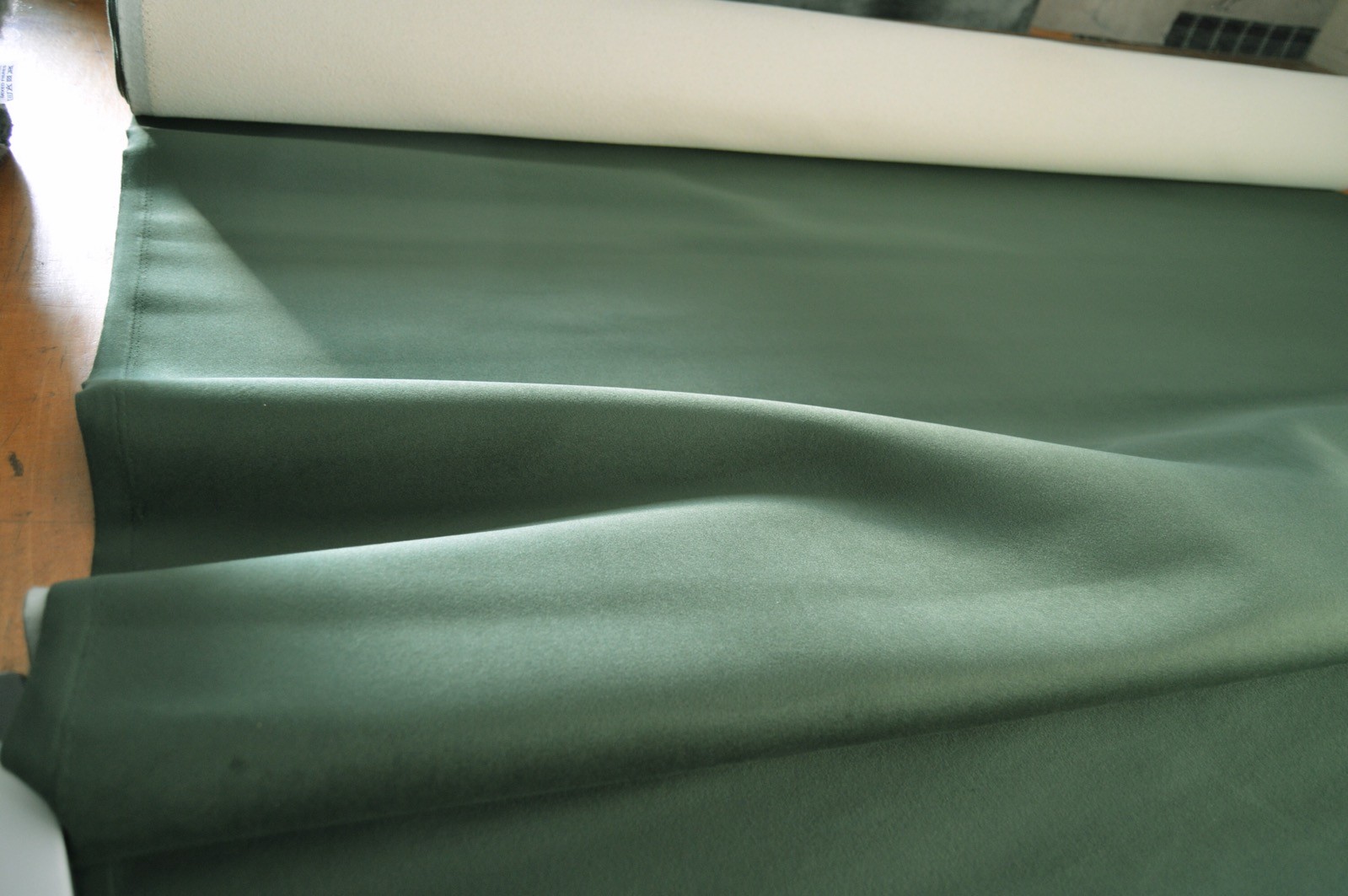 upholstery fabric Emerald green velvet 9.5 metre length - Image 4