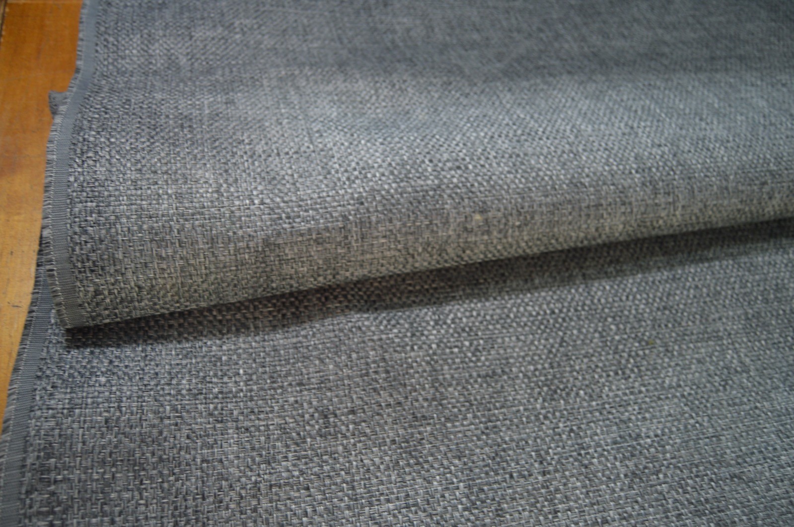 upholstery fabric mid grey basket weave thick & robust - Image 4