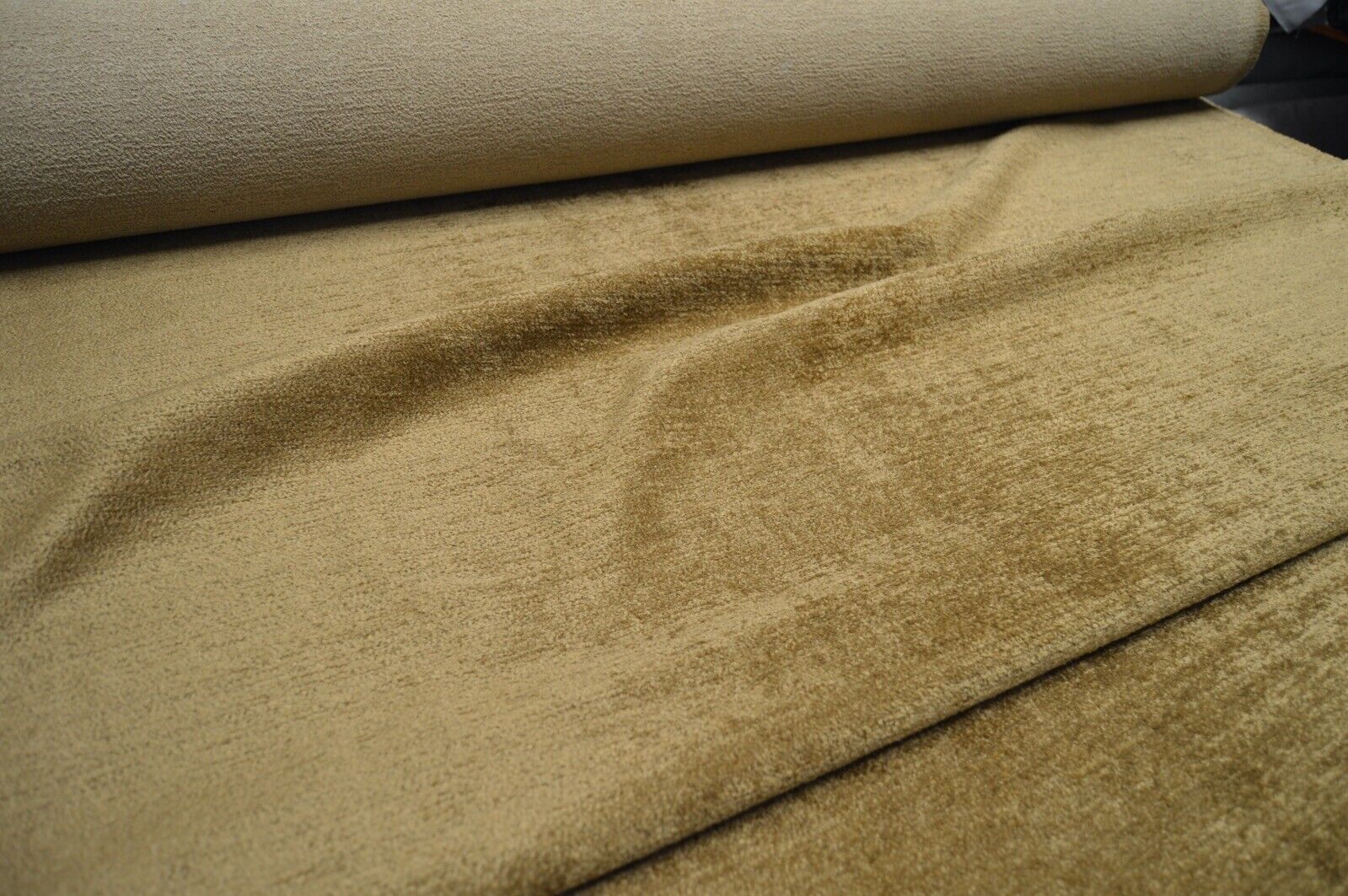 upholstery fabric gold boucle style soft long pile soft robust - Image 4