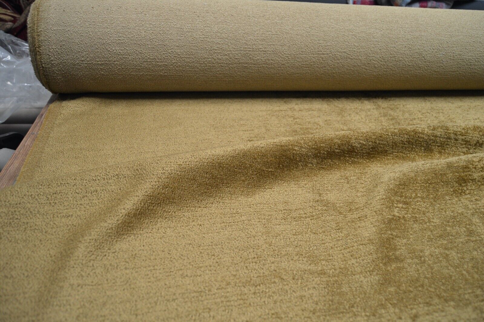 upholstery fabric gold boucle style soft long pile soft robust - Image 5