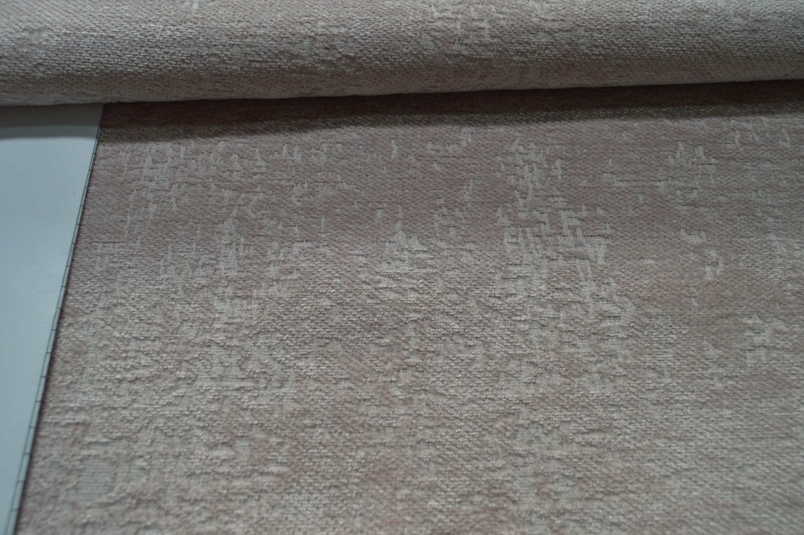 upholstery fabric baby pink textured chenille robust - Image 5