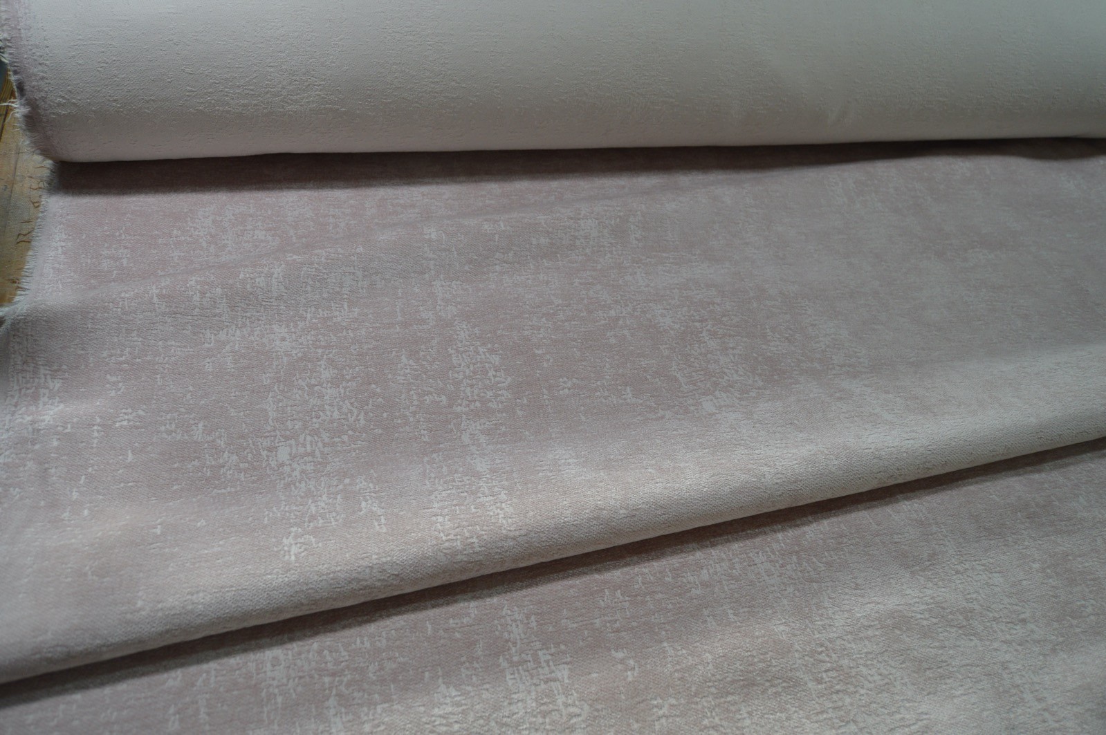 upholstery fabric baby pink textured chenille robust - Image 7