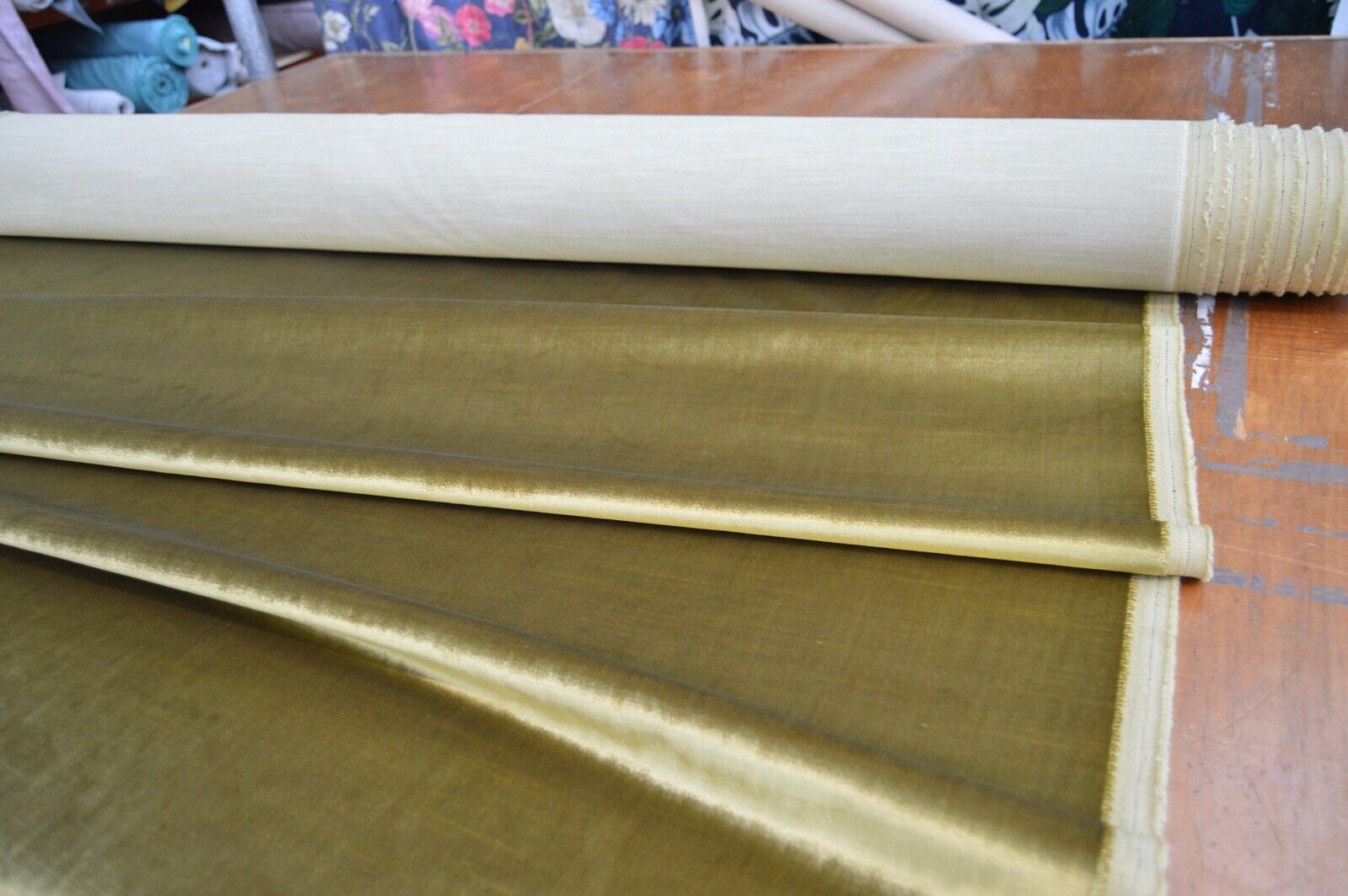 upholstery fabric gold metallic shine velvet soft robust durable - Image 3
