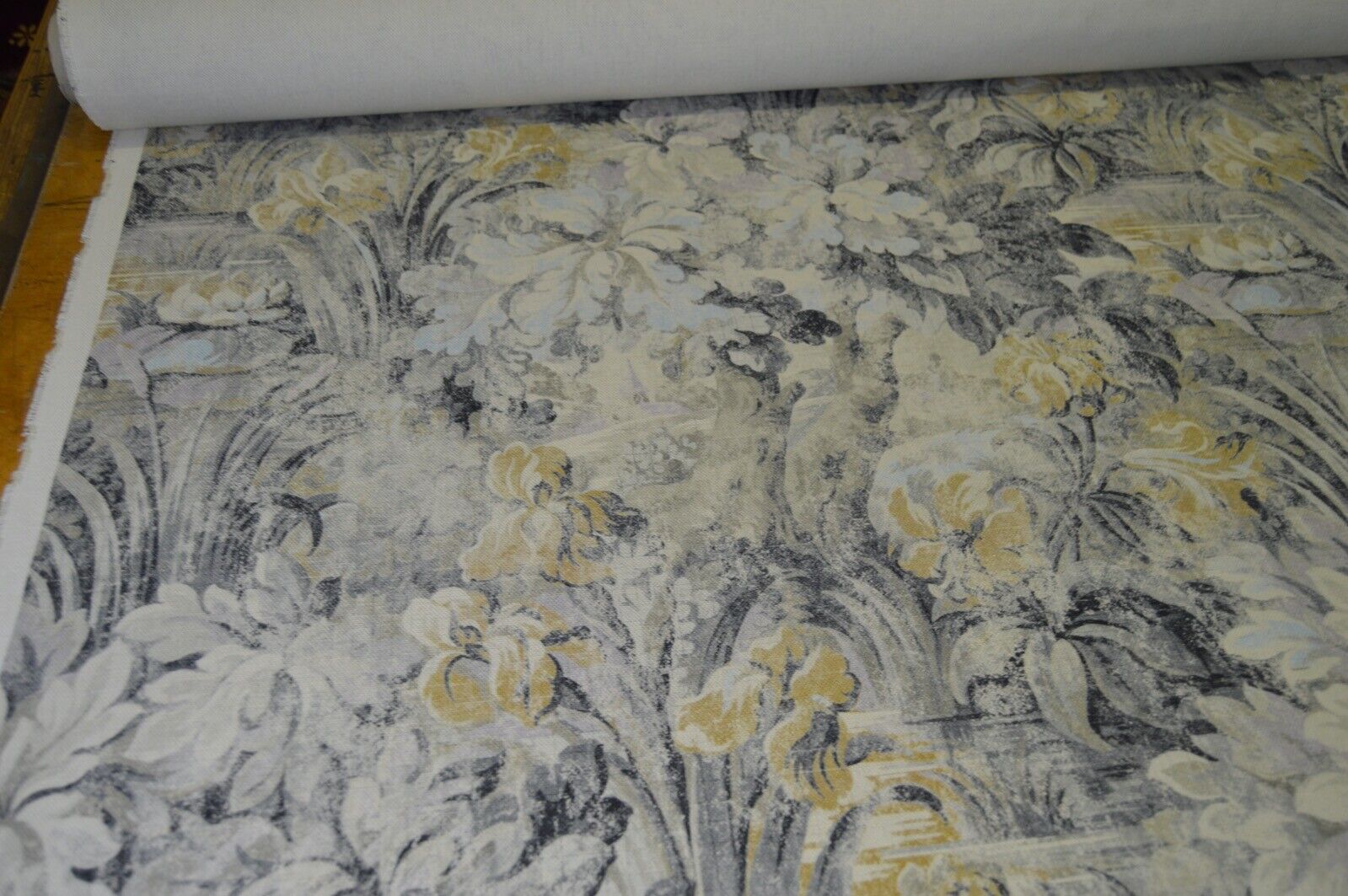 Warwick RAPHAEL SMALT linen cotton blend fabric 7.2 METRES DEISGNER - Image 4