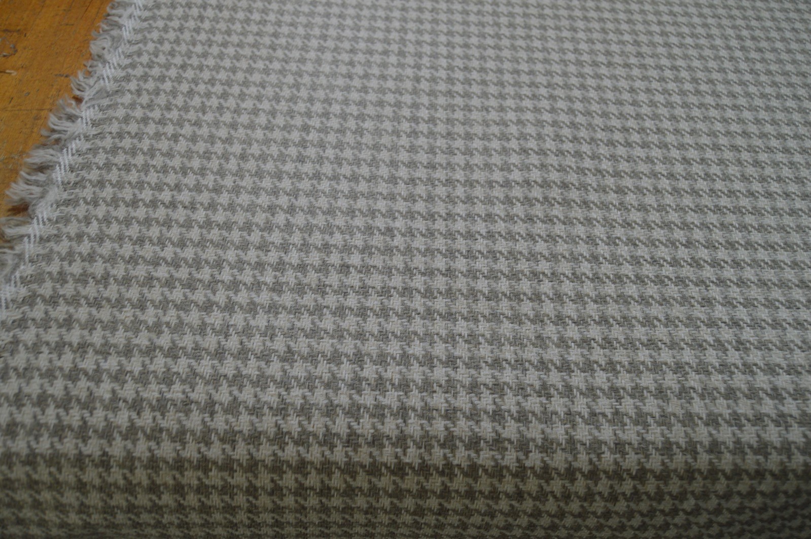 upholstery fabric grey cream houndstooth chenille weave robust durable - Image 3
