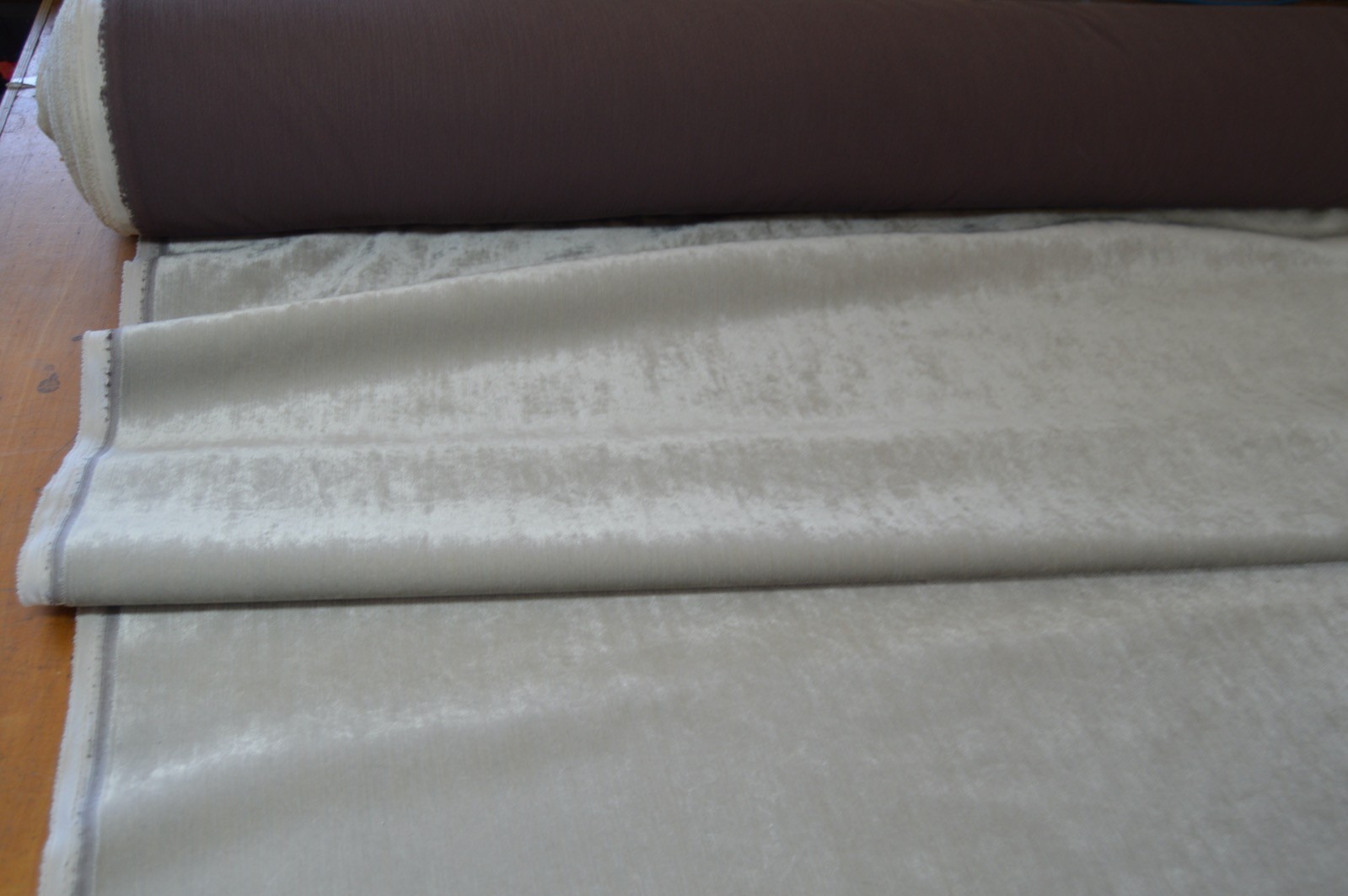 upholstery fabric velvet J Brown Modena cream crush glitz