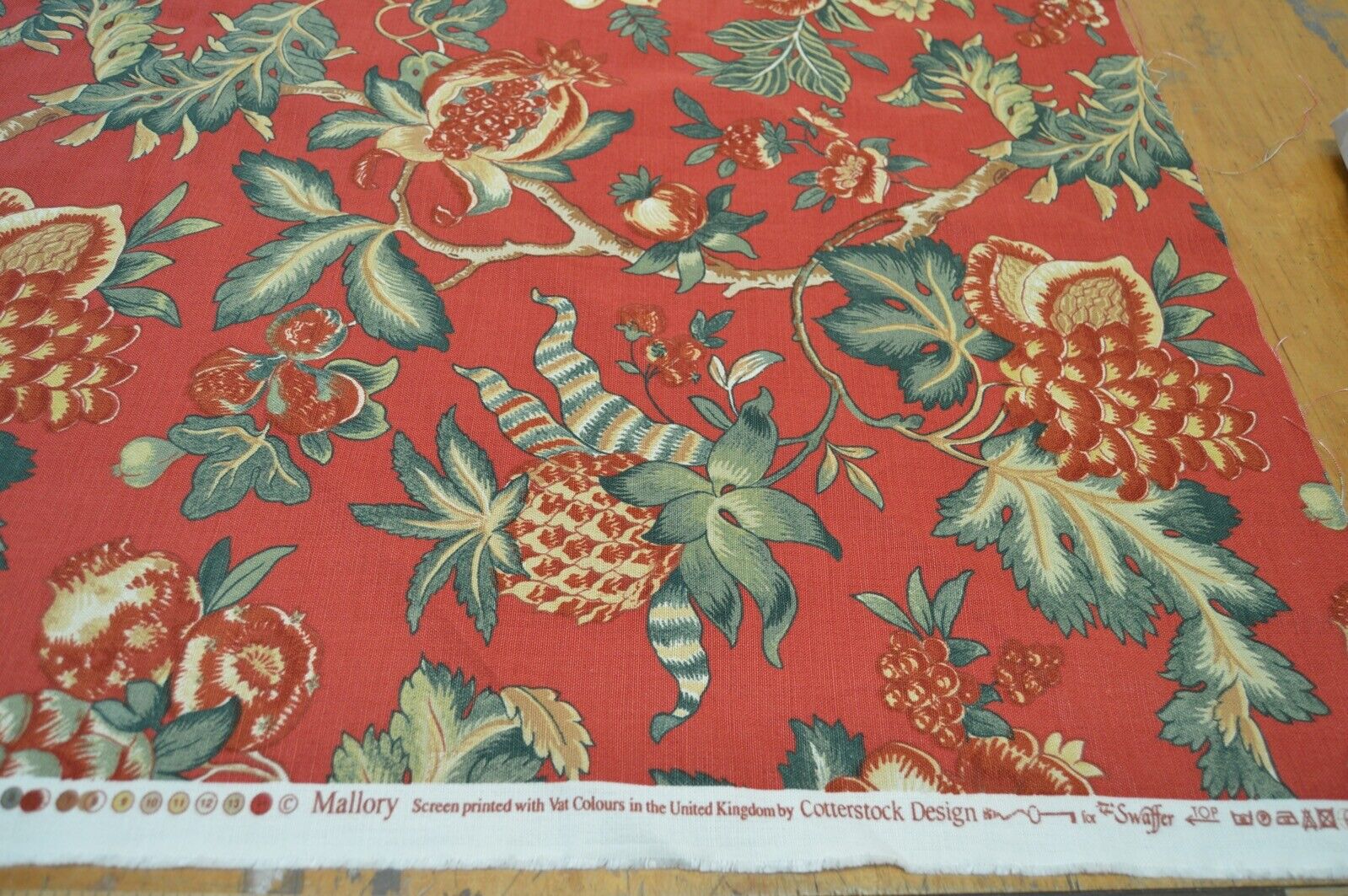 Mallory Swaffer designer fabric cotterstock design cotton fent 107cm x 138cm - Image 4