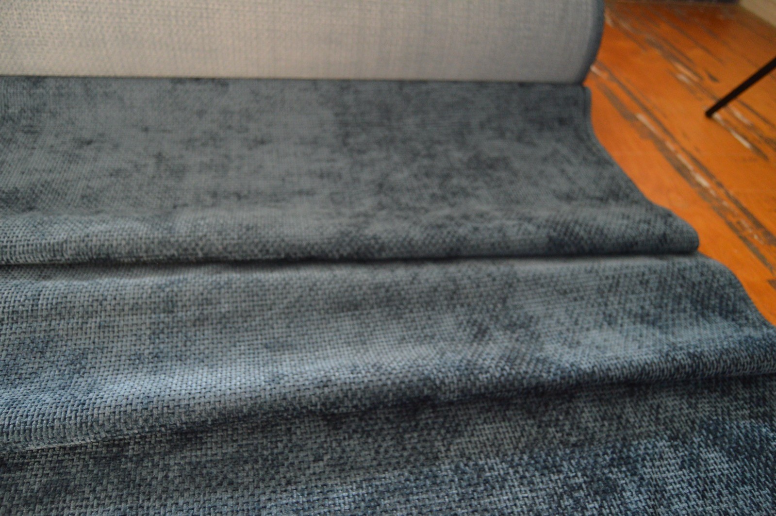 upholstery fabric Mobus dark blue chunky basket weave soft chenille robust - Image 3