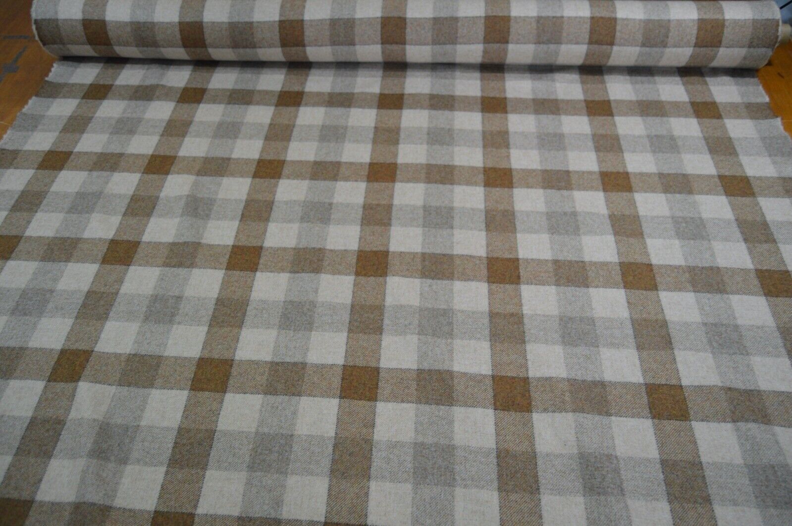 fabric wool upholstery Art of the loom Gingerbread Rupert check 100% wool - Image 4