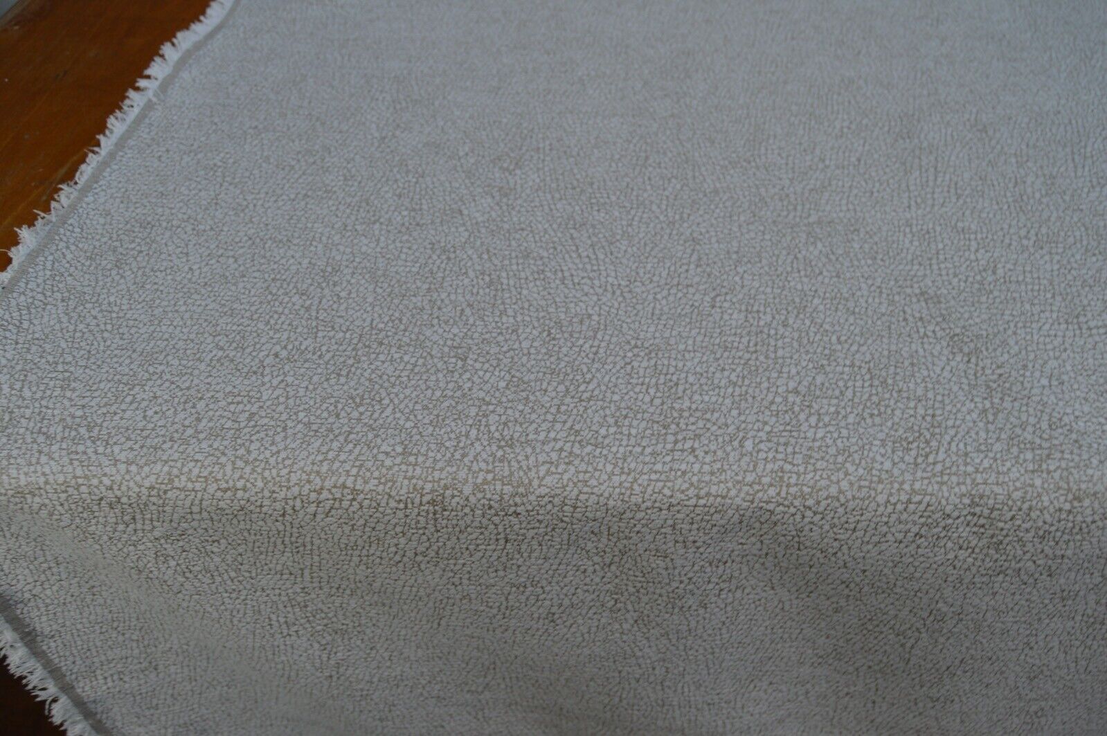 upholstery fabric cream and natural shades crackled design chenille robust - Image 3